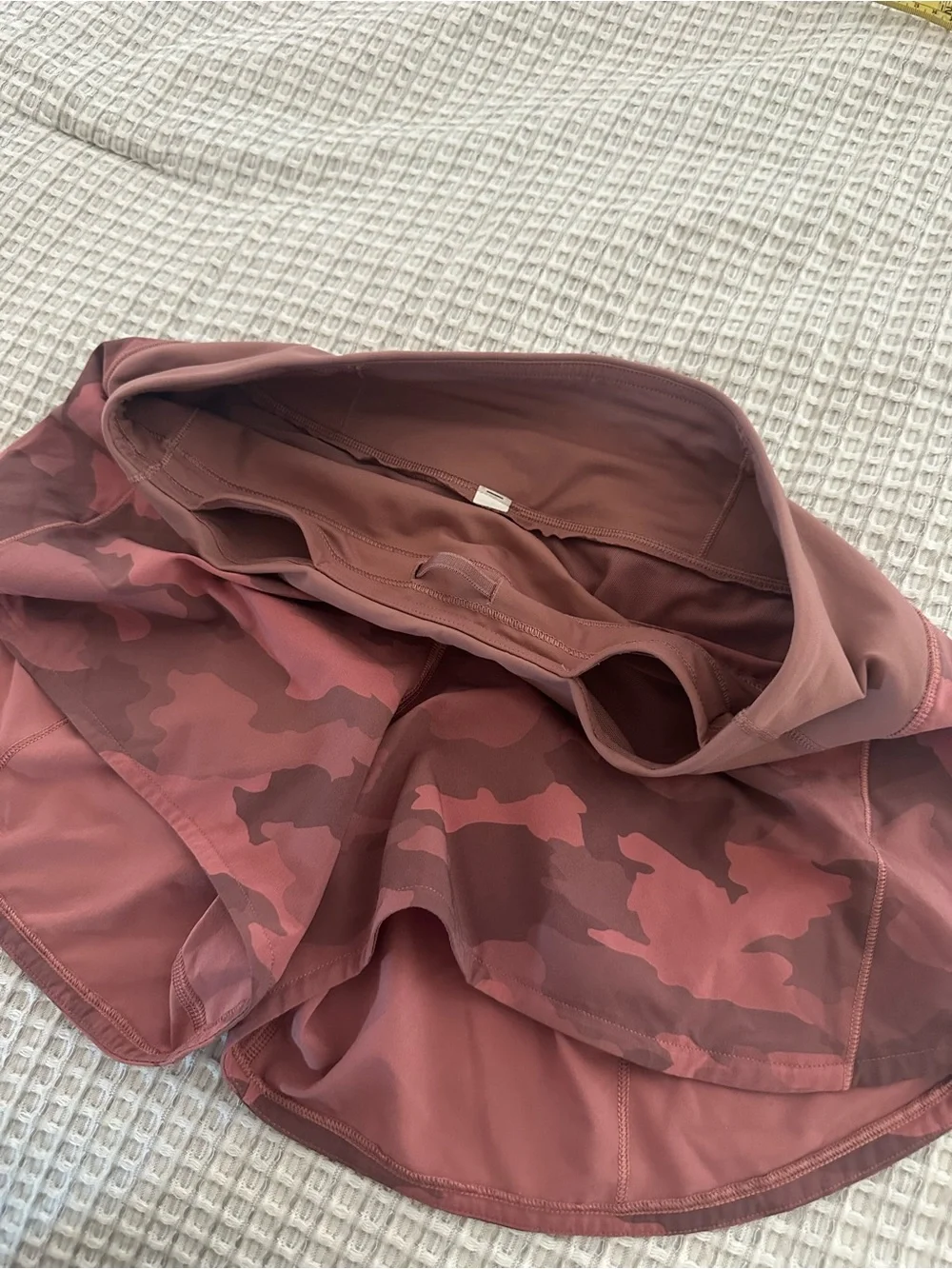 Lululemon Speed Up HR Short 2.5" - Heritage 365 Camo Brier Rose Multi - Size 6 - Picture 12 of 12